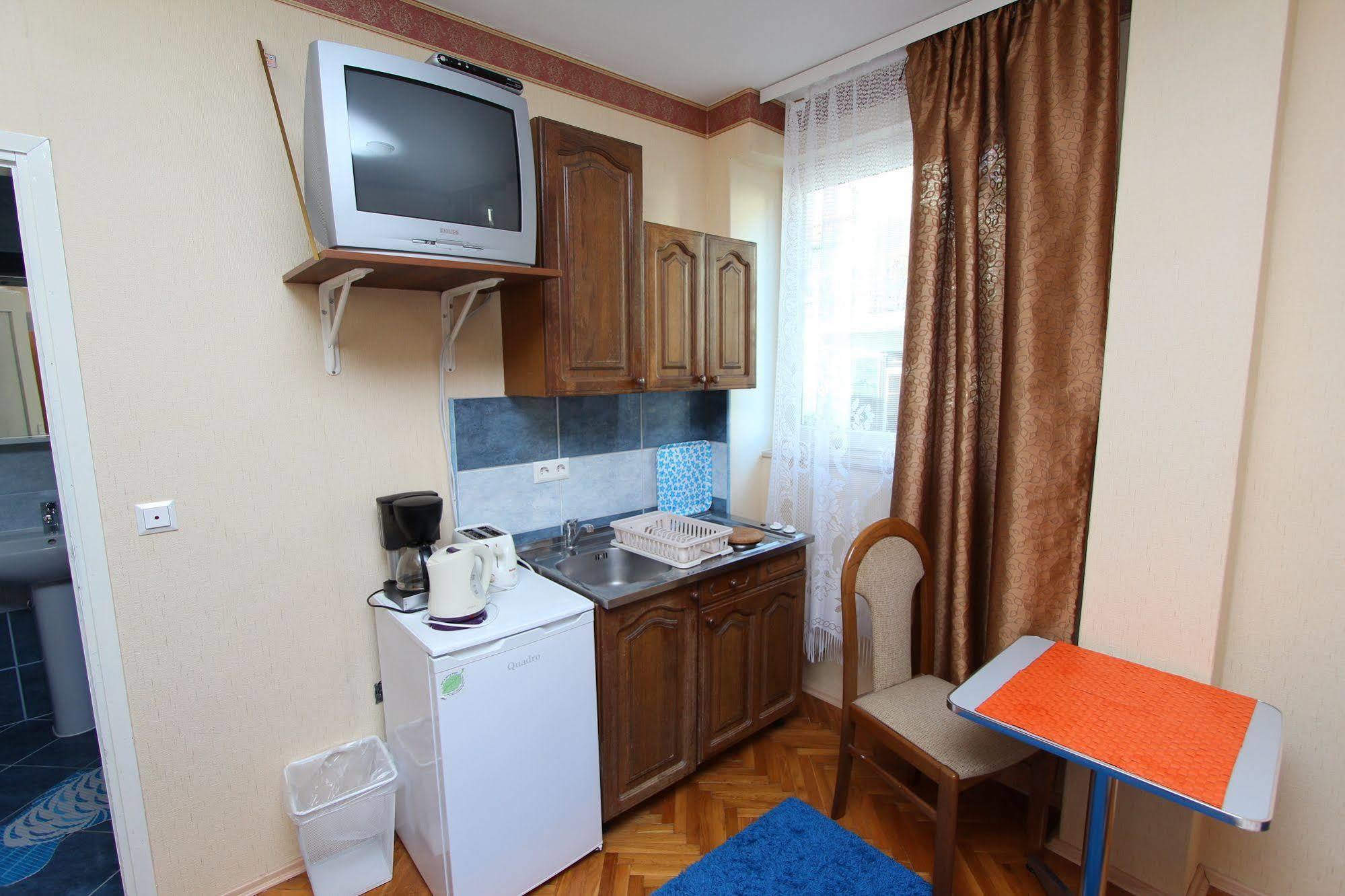 Rooms And Apartments Sally Ровінь Екстер'єр фото